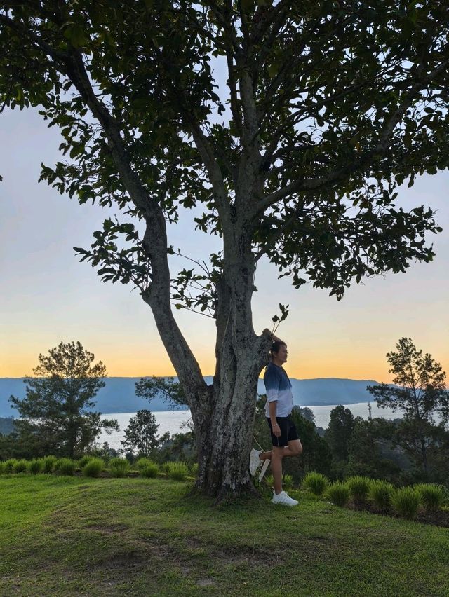 Iconic Hotel in Prapat with Stuning view of LakeToba