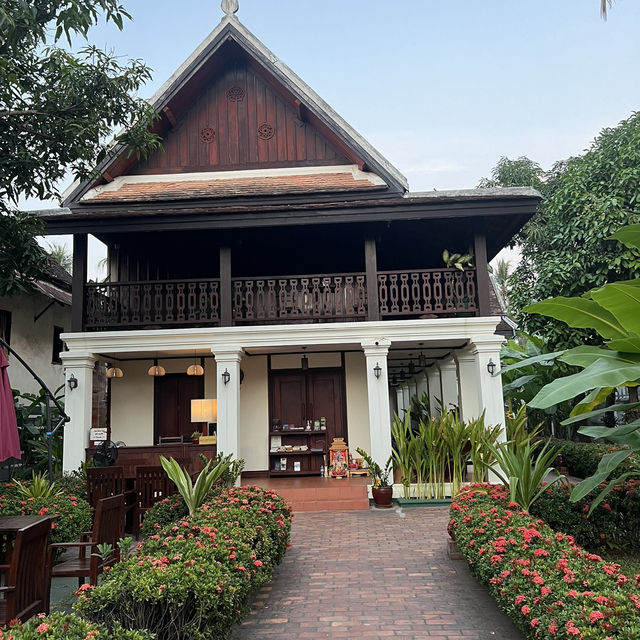 สะบายดี หลวงพระบาง🇱🇦
