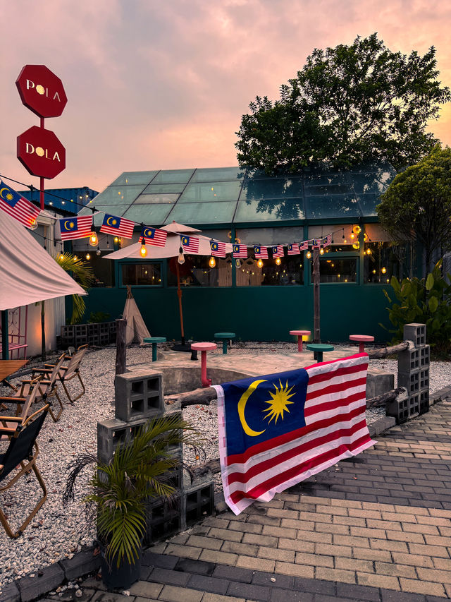 A Trendy Weekend Getaway Spot in Eco Ardence, Setia Alam
