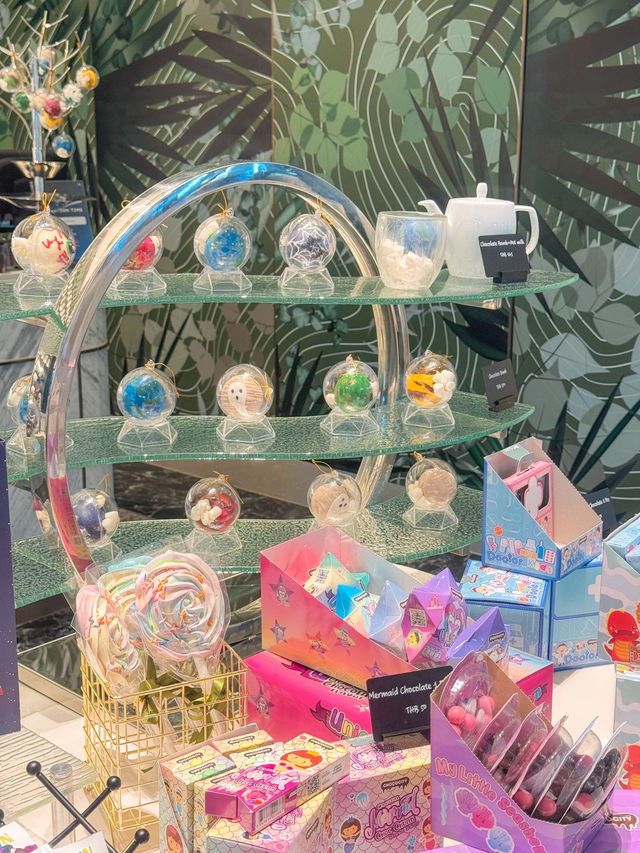 Oort Cloud Tea Room Pattaya ห้องน้ำชาสุดน่ารัก