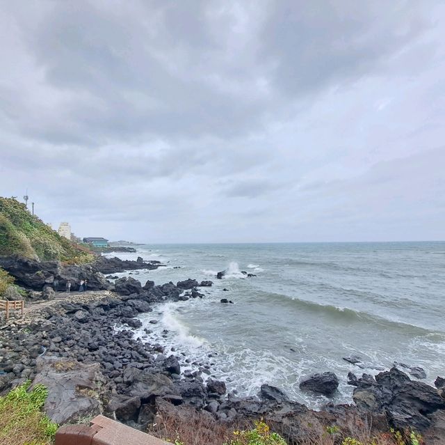 濟洲島梨湖小馬燈塔📸道頭洞彩虹海岸公路🛣️龍頭岩🏞️熱門打卡景點介紹👍