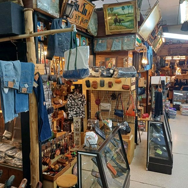 泰國合艾最大的特產集市商場:金荣巴刹ตลาดกิมหยง，適合休閒購物