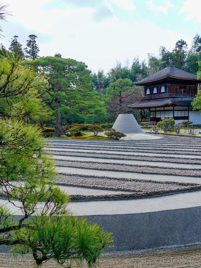 金と銀 どちらがお好みですか【銀閣寺】