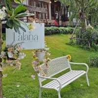 Lalana Cafe คาเฟ่สไตล์มินิมอล