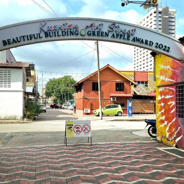 INSTA WORTHY MURALS AT KUANTAN ART STREET