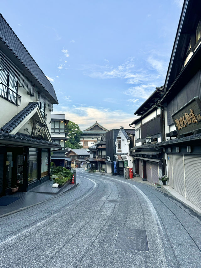 Naritasan Day Trip: Unveiling a Hidden Gem Near Tokyo