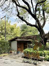 จิบกาแฟท่ามกลางสวนร่มรื่น ที่ Early Owls