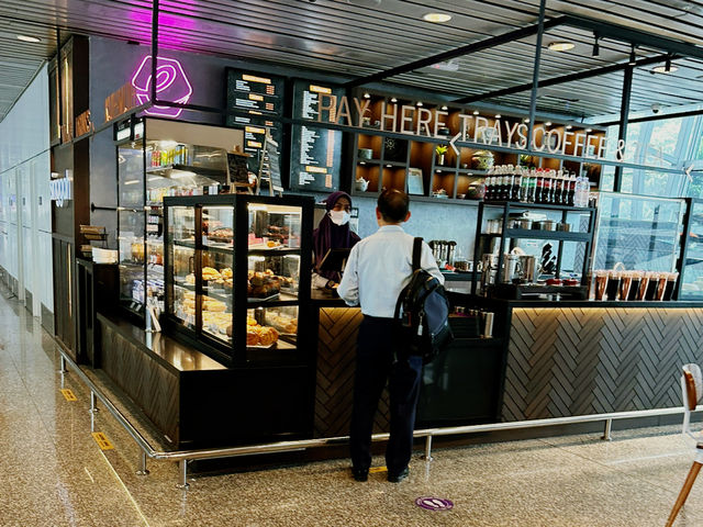 Retail Therapy Right After Landing – KLIA’s Shopping Haven!