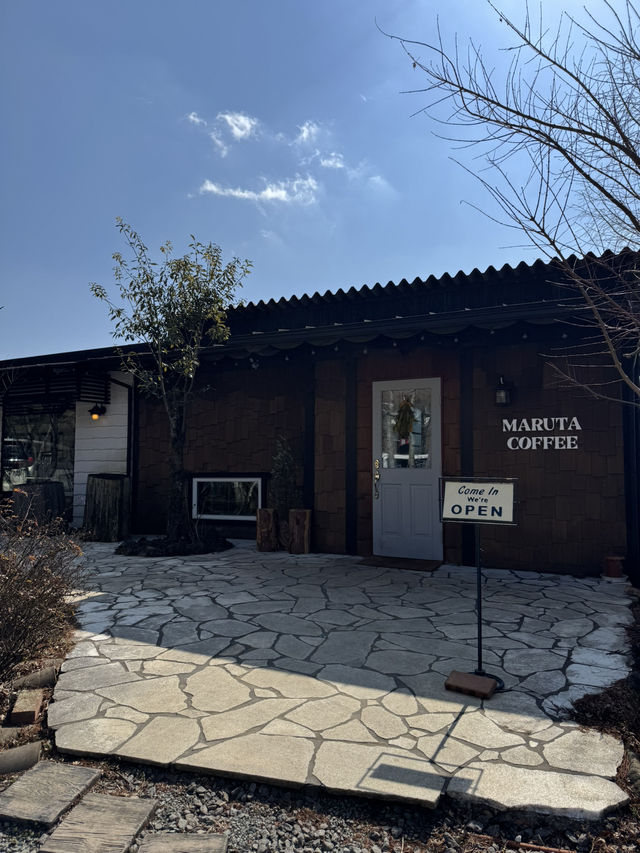 【熊本観光】阿蘇ののどかな場所にあるフレンドリーなカフェ☕️