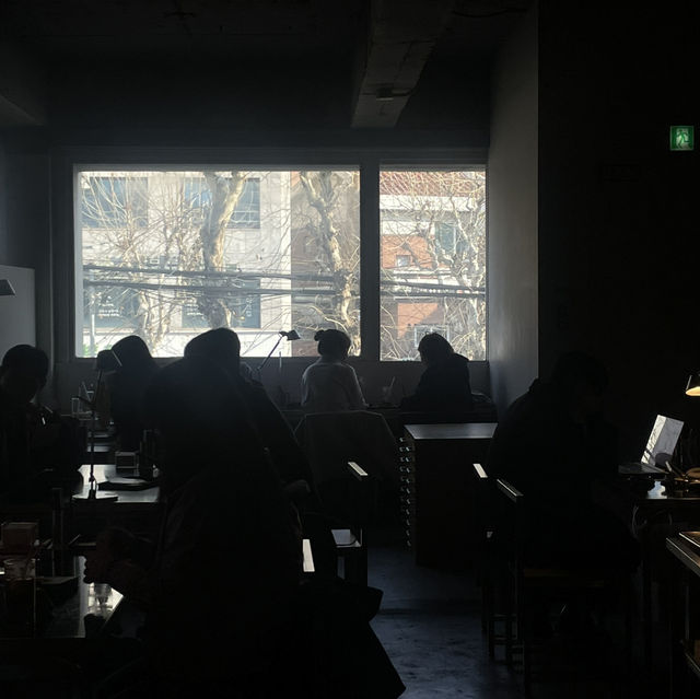 서울 연희동/ 혼자 작업하기 너무 좋은 카페 프로토콜 연희점
