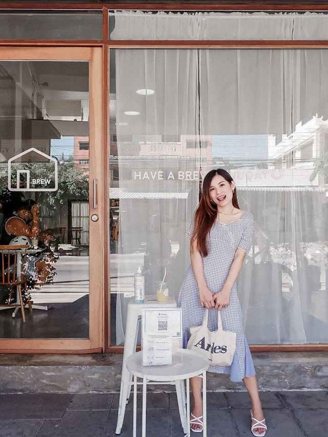 Baan Brew : คาเฟ่มินิมอล พิษณุโลก