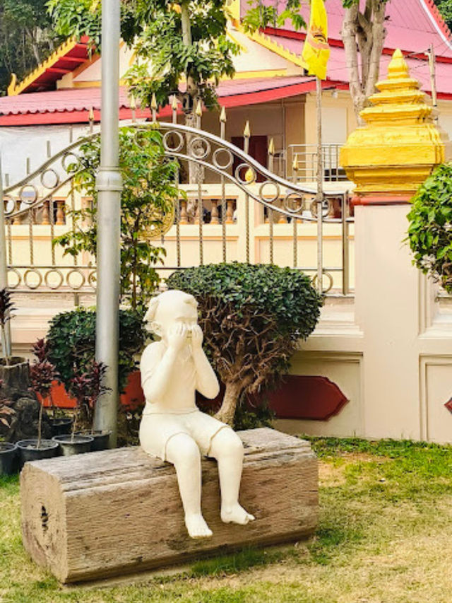 🤩 วัดข่อย ความสวยที่มีเอกลักษณ์