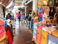 ตลาดน้ำอัมพวา ตลาดสำหรับครอบครัว