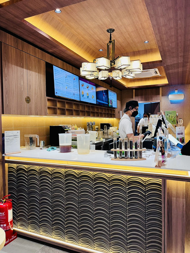 “Beutea: Sip Sustainably, Refresh Naturally”