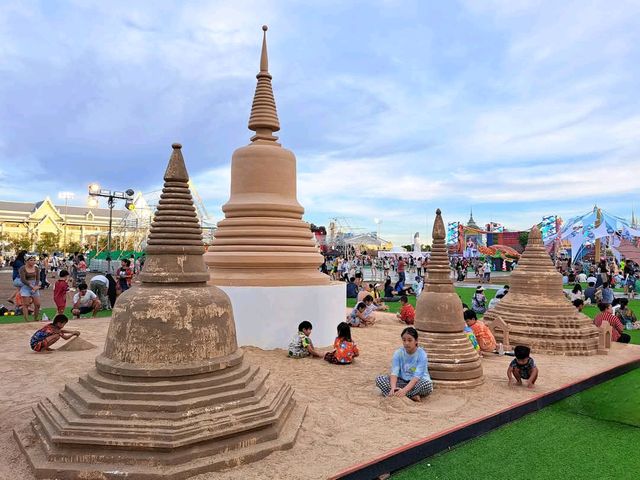 MAHA SONGKRAN Festival สุขสงกรานต์ที่ท้องสนามหลวง