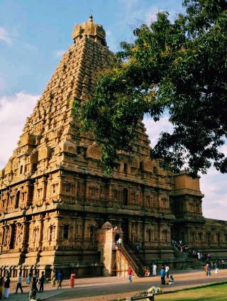 인도 남부의 유명한 고대 사원 명소: 브리하디스바라 사원, 체크인 및 사진 촬영에 적합📸