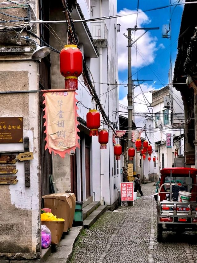 Huatang Village: A Living Echo of Huizhou’s Elegance