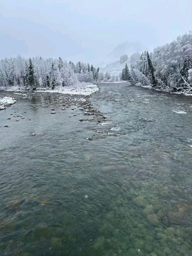 Hemu in White: A Kazakh Village Frozen in Beauty