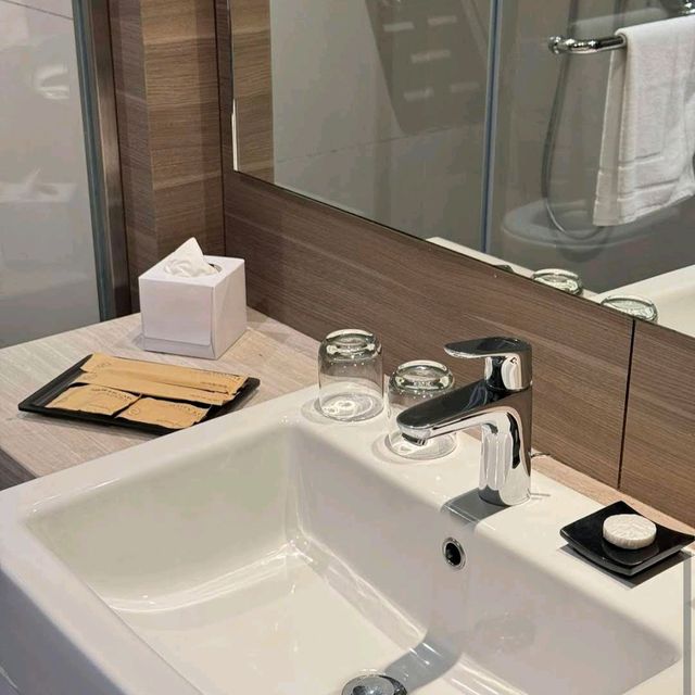 VE Hotel & Residence
