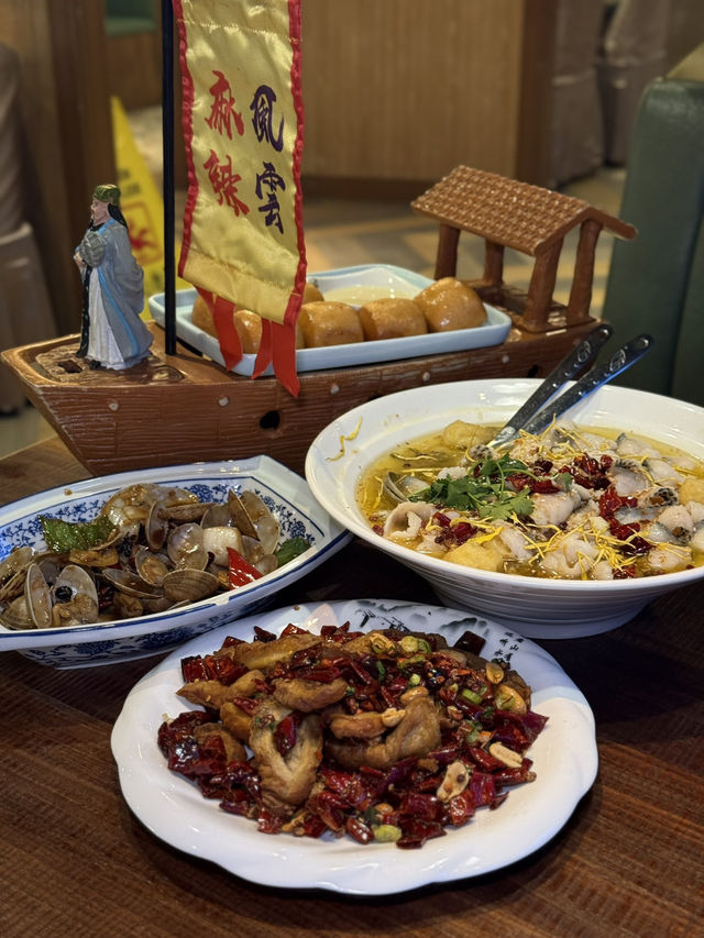 港式大排檔ｘ新派川菜館