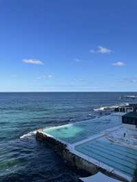 澳洲悉尼Bondi Beac🌊必打卡與大海連成一線的Icebergs Pool