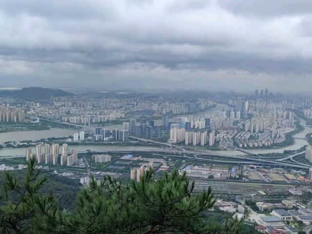 鼓山健行看福州市區全景