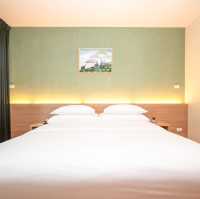 The Kaset Hua Hin  หัวหิน