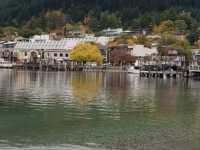Admire the beauty of the majestic Lake Wakatipu New Zealand