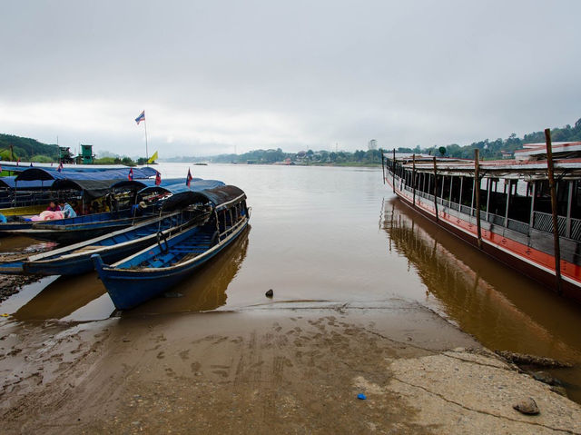 🌿 Houayxay Uncovered: Border Towns, Gibbons & Slow Boat Sunsets in Northern Laos! 🚤  
