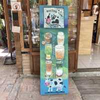 Smiling Cow Cafe