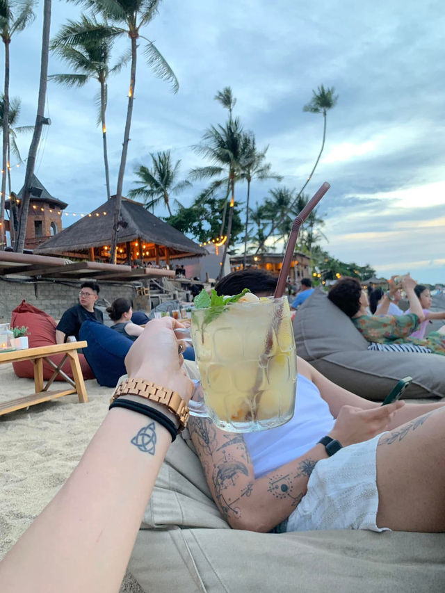 💕Amazing Place for Cocktails and A Fire Show💕