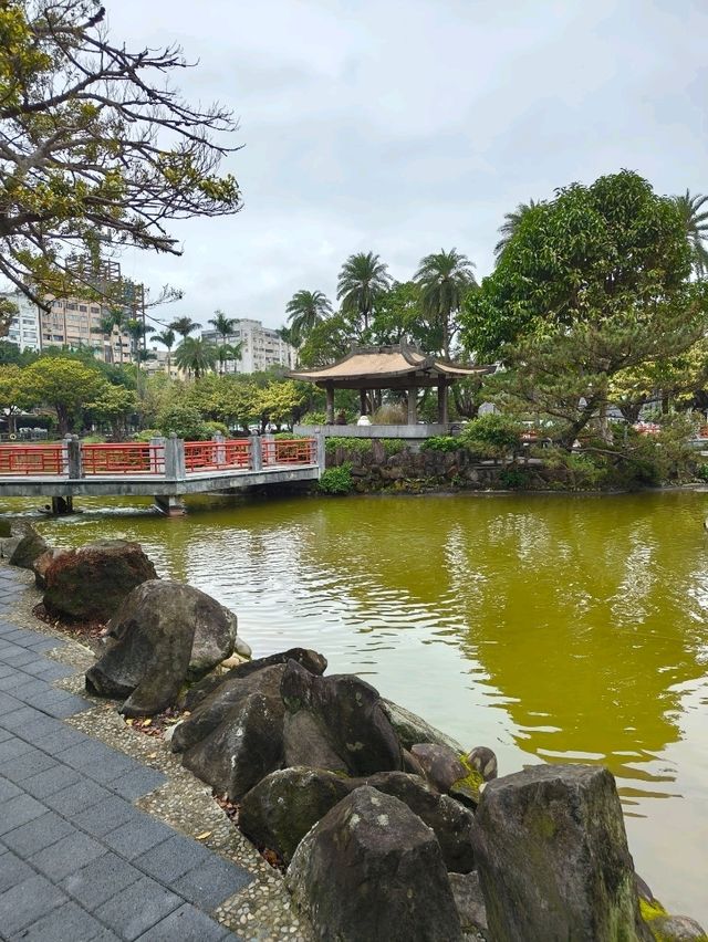 Red Bridge, Calm Lake – Taipei’s Hidden Beauty