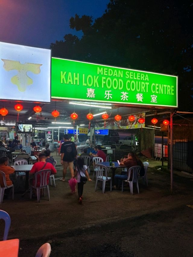 🤫Hidden Gem ‘Restoran Kah Lock’ Serves Up Big Flavors in a Small Town”