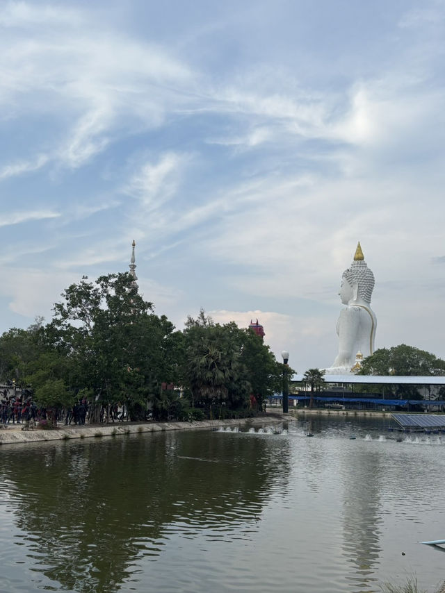 วัดไผ่โรงวัว จังหวัดสุพรรณบุรี