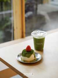 🍵 จิบชาในวันที่ฝนตกชุ่มฉ่ำ