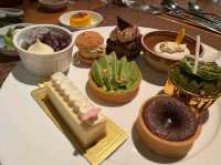 香港港島香格里拉酒店（Island Shangri-La Hong Kong）café TOO 自助餐評論