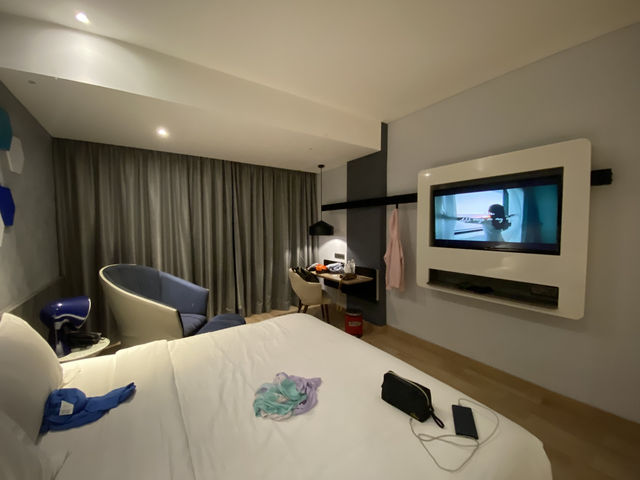 ibis Styles Batam Nagoya: A Fresh, Modern Stay (But Pack Your Snacks)