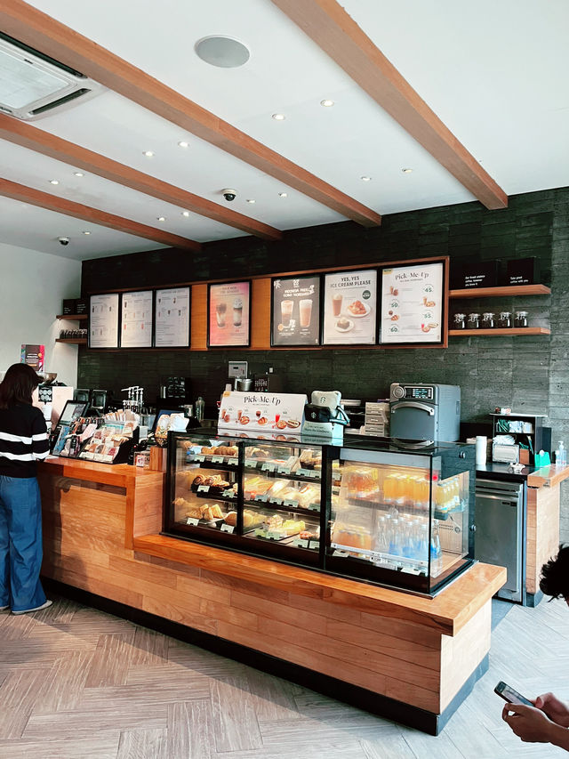 A Charming Starbucks Experience on Day One in Medan