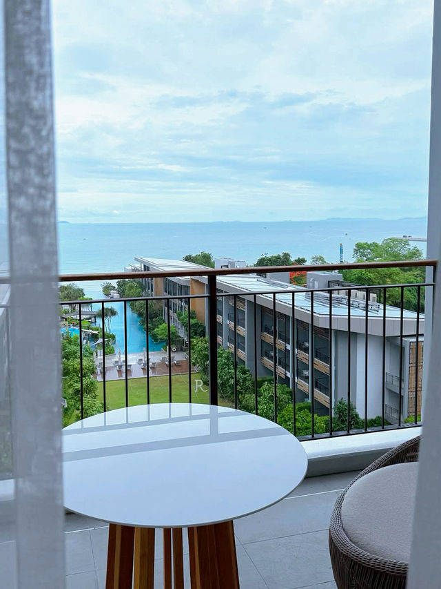 Renaissance Pattaya Resort & Spa 