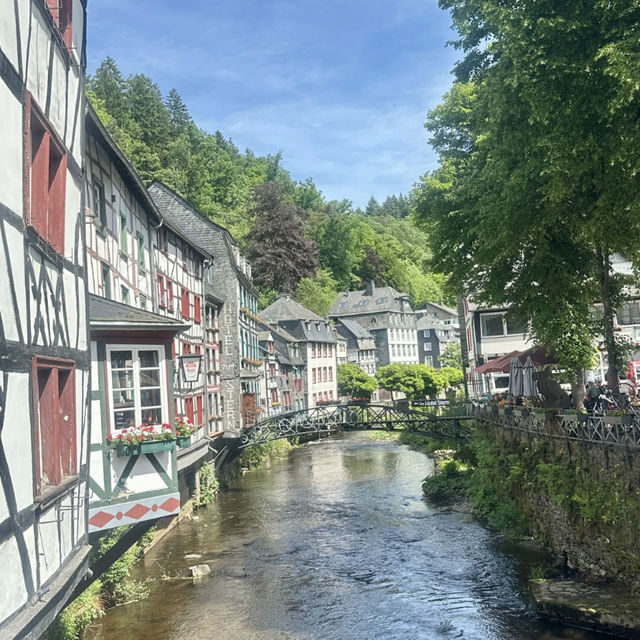 Monschau — A Stunning Little Town in Germany 🇩🇪🏘️