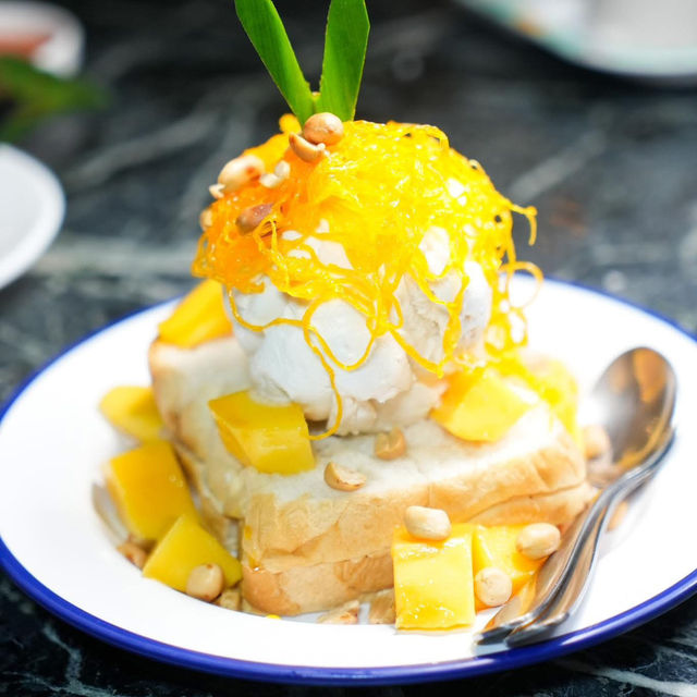 ร้านเด็ดที่จันทบุรี ร้าน ฉุย มีพื้นที่สำหรับเด็ก