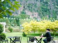 ภูผาราชันย์ คาเฟ่บ้านมุง