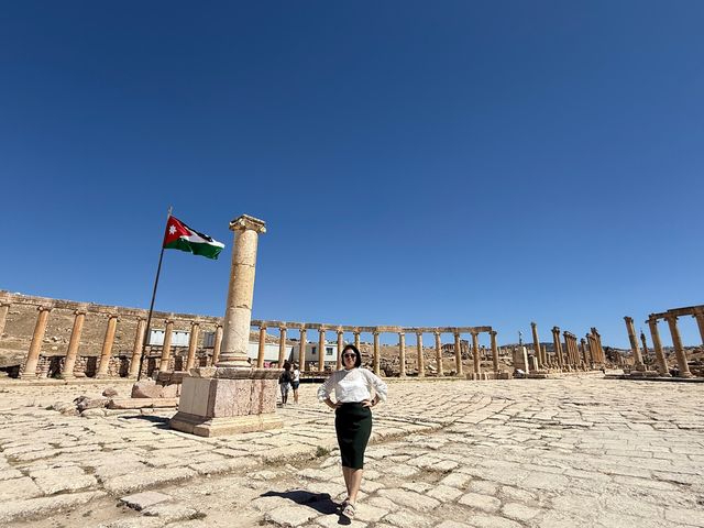 約旦-傑拉什考古遺址Jerash，請注意攤販拍照索取小費