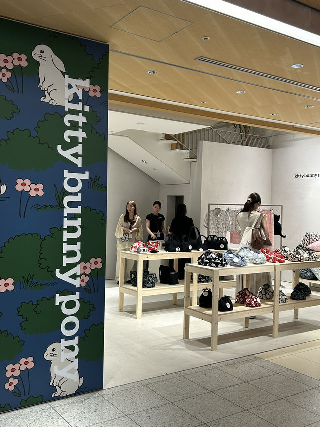 【NEWoMan新宿】初POPUP kitty bunny pony（キティバニーポニー）