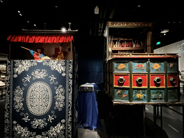 🖼️ Chengdu Museum – The Perfect Cool-Down Cultural Stop in Tianfu Square