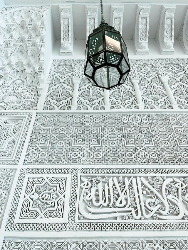 Moza Restaurant: A Luxurious Arabic Dining Experience