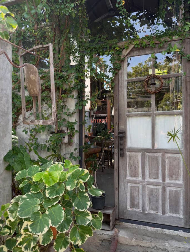 🏡 “Mother Café – บ้านไม้ไอศกรีม 