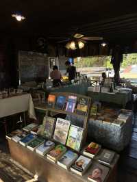 บ้านริมคลองฮีลใจ “บ้านศิลปินคลองบางหลวง”