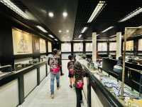 💎นั่งรถไฟเรียนรู้วิธีการขุดอัญมณีที่ Gems Gallery