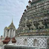 Wat Arun (Temple of Dawn)